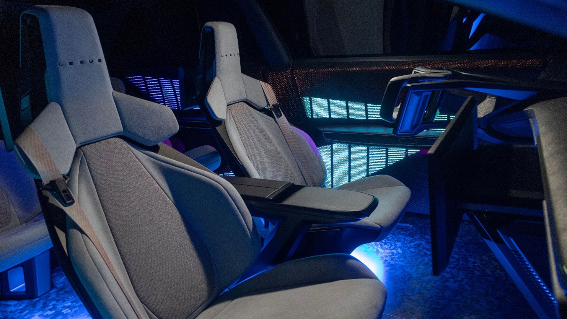 The front cabin of the Lexus LF-ZC